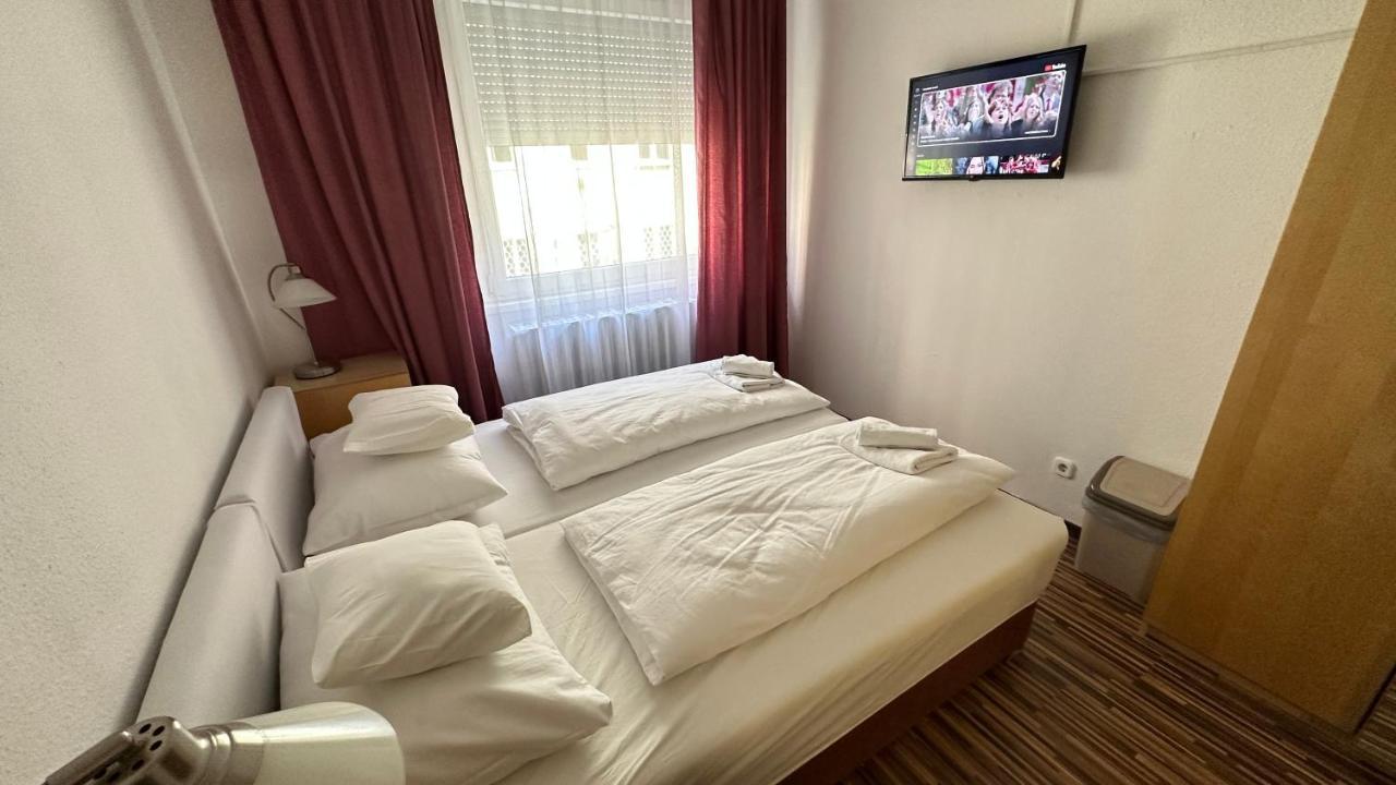 H1 Apartmanok Budapeste Exterior foto