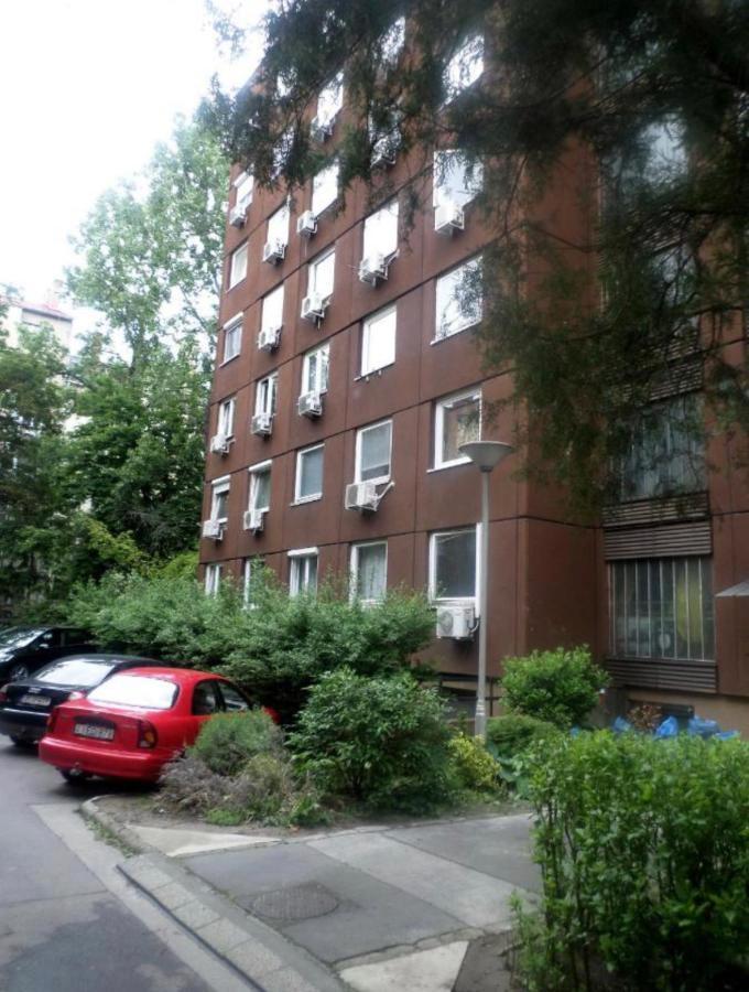 H1 Apartmanok Budapeste Exterior foto